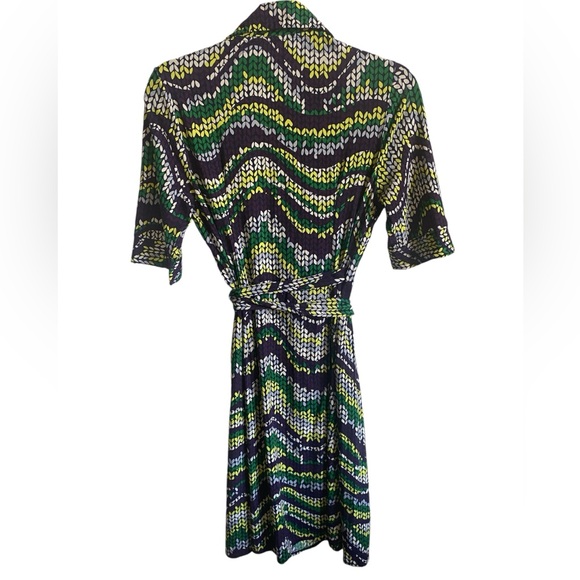 Diane Von Furstenberg 100% Silk Jersey Wrap Dress Size 6 - Picture 4 of 8